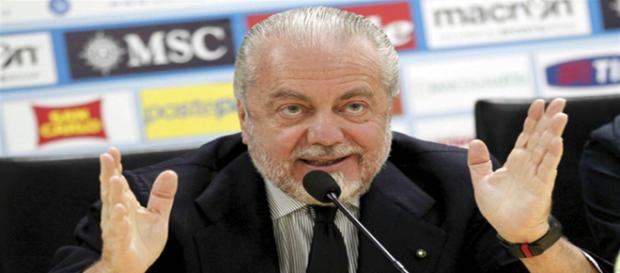 De Laurentiis: 'Agnelli ha potere, alla Juve hanno regalato 75 milioni per lo stadio' De Laurentiis: 'Agnelli ha potere, alla Juve hanno regalato 75 milioni per lo stadio'