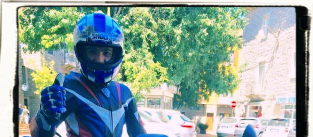 Gianni Pitturru è morto ieri pomeriggio dopo essere uscito fuori strada con la sua moto. Gianni Pitturru è morto ieri pomeriggio dopo essere uscito fuori strada con la sua moto.