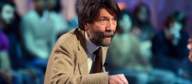 Il filosofo ed accademico Massimo Cacciari, già sindaco di Venezia, da anni, inascoltato, invoca riforme radicali - ilgiornale.it Il filosofo ed accademico Massimo Cacciari, già sindaco di Venezia, da anni, inascoltato, invoca riforme radicali - ilgiornale.it