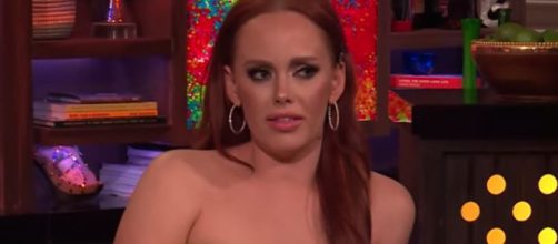 Southern Charm" Kathryn Dennis' class act - Image credit - Watch What happens Live With Andy Cohen | YouTube