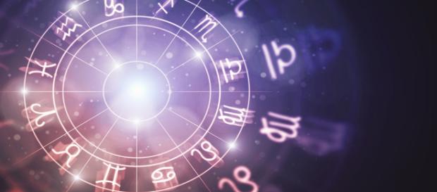 Oroscopo giugno per i segni zodiacali di fuoco, terra, aria e acqua Oroscopo giugno per i segni zodiacali di fuoco, terra, aria e acqua