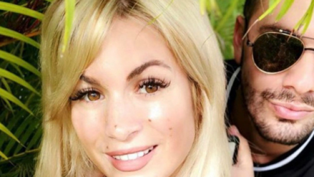 Carla moreau dévoile son Baby Bump en compagnie de Kevin