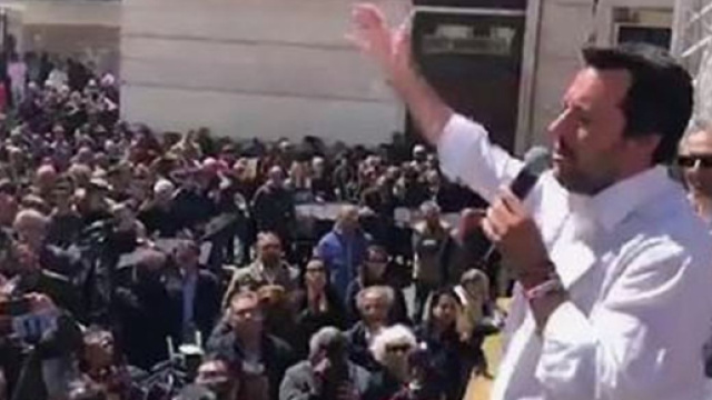 Matteo Salvini durante un comizio