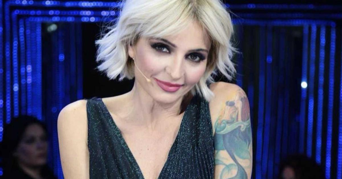 Amici, Veronica Peparini replica al gestaccio di Albanese ...