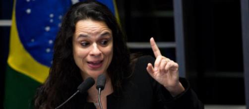 Janaina se irritou com postura de Jair Bolsonaro. (Karine Melo/Agência Brasil).