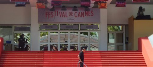El Festival de Cannes rinde homenaje a Alain Delon
