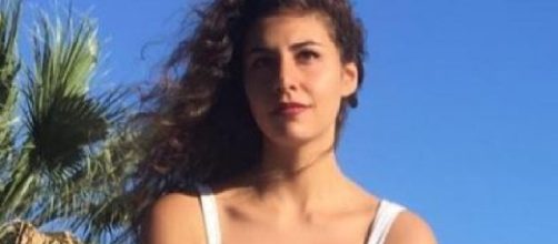 Roma, ragazza 19enne uccide il padre dopo una lite: Procura valuta legittima difesa