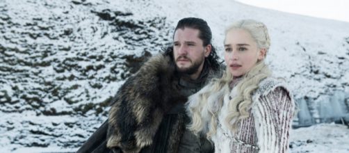 Jon Snow (Kit Harrington) e Daenerys (Emile Clarke) personagens de 'GOT' não irão estar na nova série. (Divulgação/HBO)