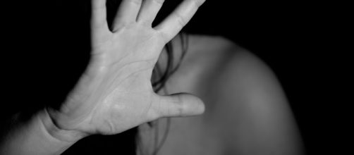 Rimini, moglie denuncia il marito: 'Vuole avere sempre rapporti e mi tratta male'