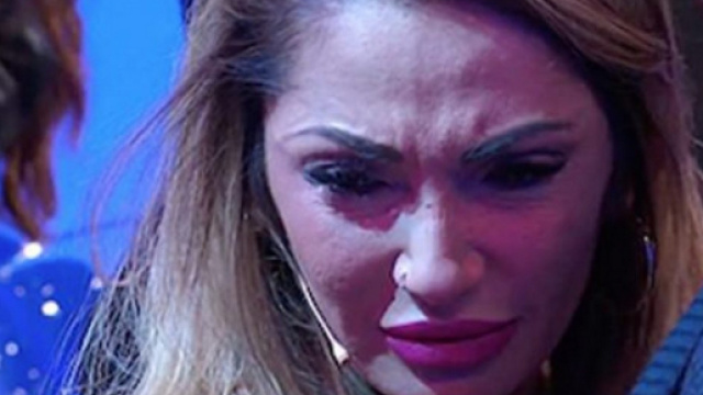 Problemi fra Ida e Riccardo ospiti in studio.