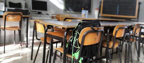 Vercelli Rapporti Con Le Alunne Minorenni Indagato Un Insegnante Di Scuola Superiore