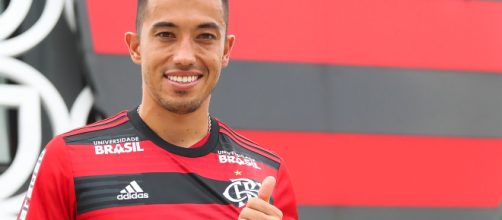 Santos está perto de fechar com Fernando Uribe, do Flamengo. (Arquivo Blasting News)