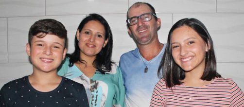 Família encontrada morta no Chile viajou para festejar aniversário de Karoliny. (Arquivo Blasting News)