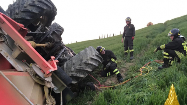Calabria, 26enne muore in un incidente in campagna. (foto di repertorio)