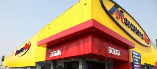 Mercatone Uno Fallisce 1800 Dipendenti Licenziati Via