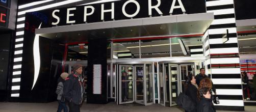 Sephora appears to be becoming more incliusive. [Image Source: Kolforn/Wikimedia Common]