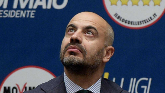 Gianluigi Paragone annuncia le sue dimissioni da senatore del M5S