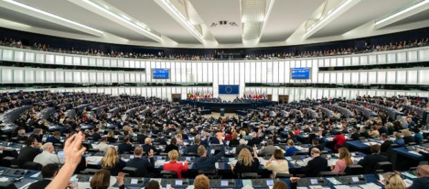Européennes : L'Ifop et OpinionWay donnent le RN devant En Marche Européennes : L'Ifop et OpinionWay donnent le RN devant En Marche