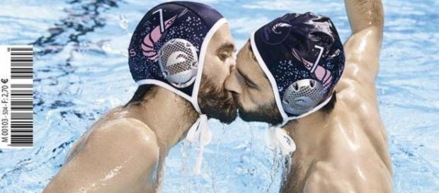 Matéria destaca Brasil como país mais perigoso para homossexuais viverem, além de lembrar que homofobia é crime. (Reprodução/ L'Equipe) Matéria destaca Brasil como país mais perigoso para homossexuais viverem, além de lembrar que homofobia é crime. (Reprodução/ L'Equipe)