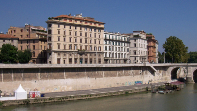 Giallo a Ponte Sisto: trovata morta lungo il Tevere un'atleta tunisina