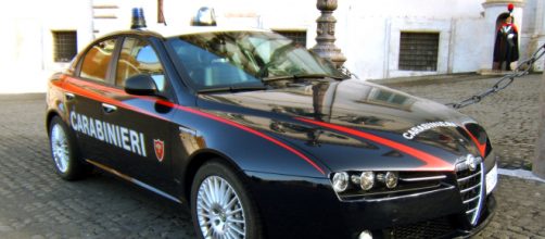 Sono affidate ai carabinieri di Lecce le indagini sulla morte di un anziano, bruciato vivo nella sua abitazione nel leccese.