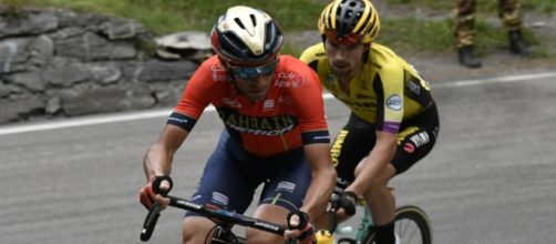 Vincenzo Nibali è secondo in classifica a 1'54'' da Carapaz