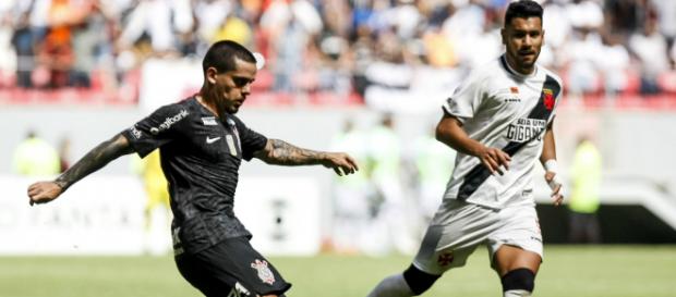 Times jogam pela terceira rodada do Brasileirão. (Arquivo Blasting News) Times jogam pela terceira rodada do Brasileirão. (Arquivo Blasting News)