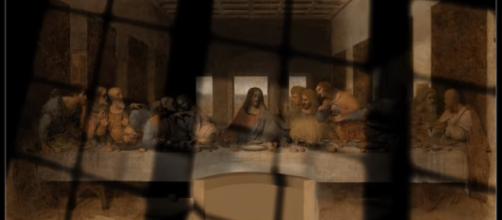The Last Supper by Leonardo Da Vinci got to be so famous because it was held from the public view for so long. [Image Source: Star71us/YouTube]