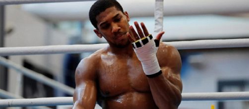 Anthony Joshua cita Game Of Thrones ed avvisa Wilder e Fury: 'L'inverno sta arrivando'