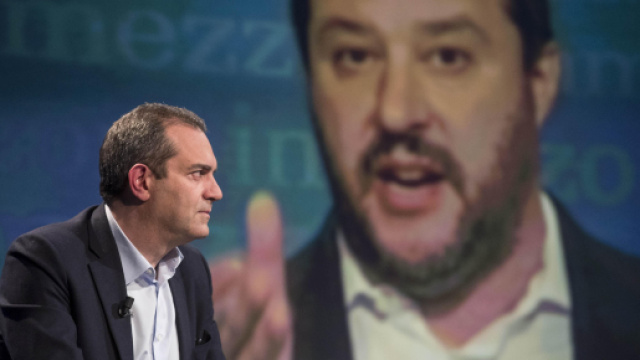 Napoli, De Magistris: &ldquo;Mentre Noemi era in rianimazione, Salvini si faceva i selfie&rdquo;
