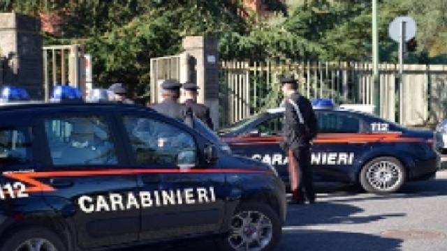 Roma, omicidio a Cave: 59enne spara alla moglie e la uccide