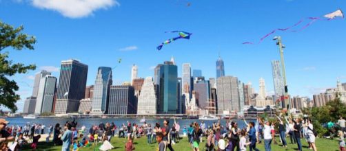 ‘Lift Off: A Waterfront Kite Festival’ is a beloved annual event at Brooklyn Bridge Park. (Image via Nancy Webster, used with permission.)