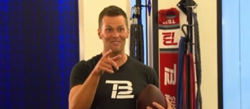 Tom Brady at a private workout sessions with trainer Alex Guerrero. - [CBS Boston / YouTube screencap]