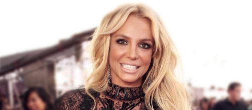 Britney Spears preoccupa i fan con un video