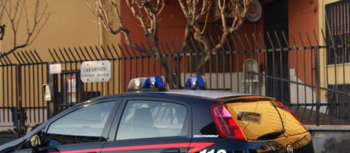Latina, omicidio a Cisterna: donna trovata morta in casa, interrogato il marito