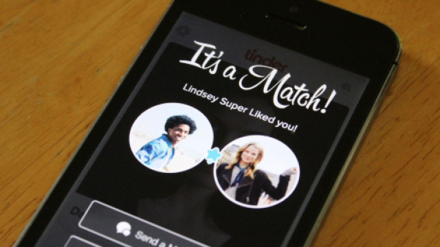 Les hommes sont parfois maladroits sur les applications de rencontres.