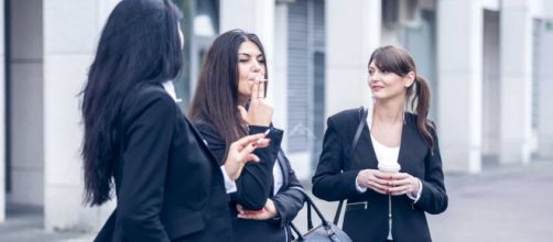 La pausa del cigarro podría no contar en la jornada laboral