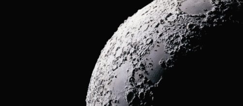 Luna, c'è metallo in un cratere del 'lato oscuro'