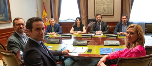Madrid y Murcia gobernadas por VOX-PP-Ciudadanos