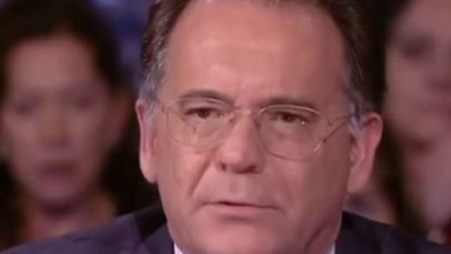 Alessandro Cecchi Paone protagonista di dichiarazioni particolarmente forti sulla nazionale femminile.