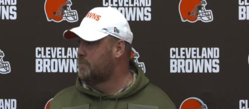 Freddie Kitchens talks about minicamp issues. [Image via Cleveland Browns/YouTube]