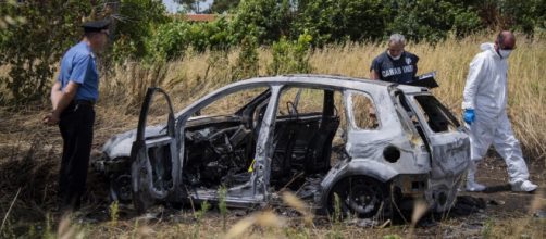 Roma, forse i corpi carbonizzati nell'auto sono di una mamma ed un suo amico | repubblica.it