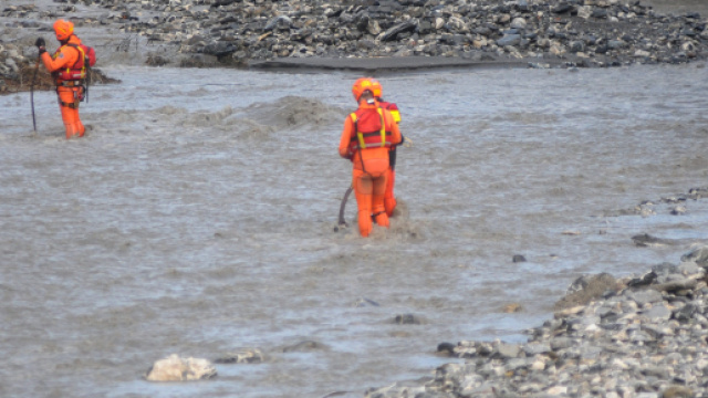 Bergamo: 17enne si tuffa nel fiume per recuperare pallone e muore annegato