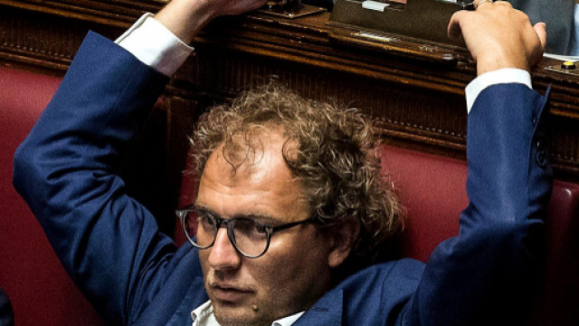 Massimo Cacciari vuole che Luca Lotti sia cacciato dal Pd