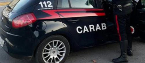 Arrestati due rapinatori in Calabria: tormentavano la stessa vittima da cinque anni | corriere.it