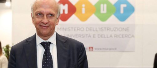 Scuola, Pas pure ai docenti di ruolo: intesa su abilitazione e concorsi, ma niente GaE.