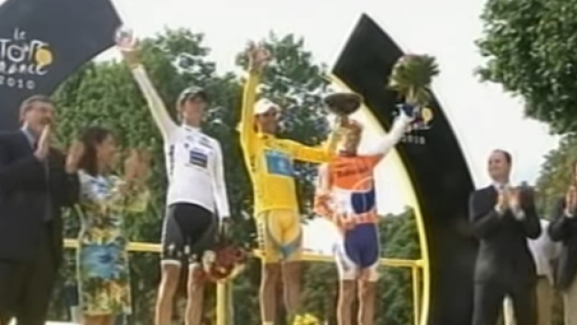 Il podio di Parigi del Tour de France 2010