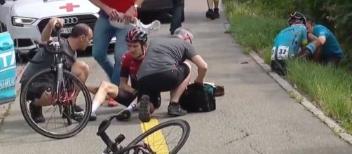 Geraint Thomas dopo la caduta al Giro di Svizzera