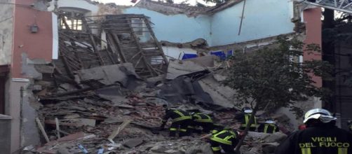 Gorizia, crolla una palazzina di due piani: morti tutti gli inquilini