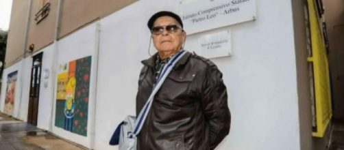 Nonno Felicino ha preso la licenza media a 98 anni.